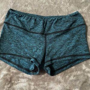 Fleo Shorts